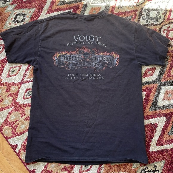 VINTAGE WELL WORN HD VOIGT HARLEY DAVIDSON ALBERTA CANADA COTTON T-SHIRT UNISEX - Picture 4 of 11